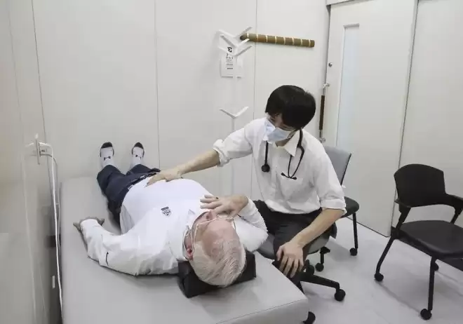 What Documents Do Foreigners Need to Seek Medical Treatment in China?